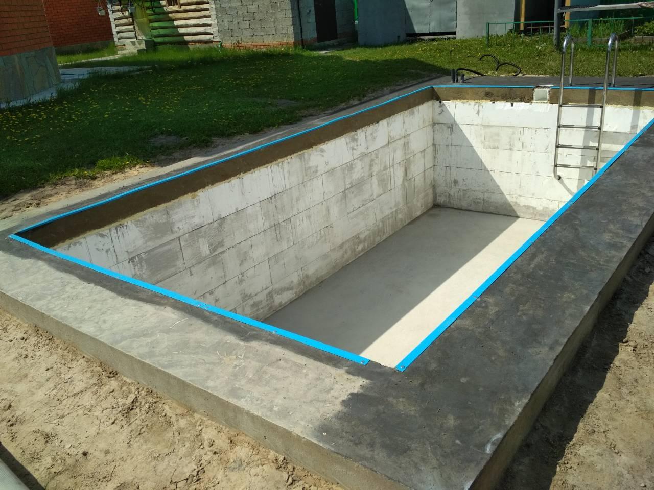 Преимущества и недостатки бетонных бассейнов