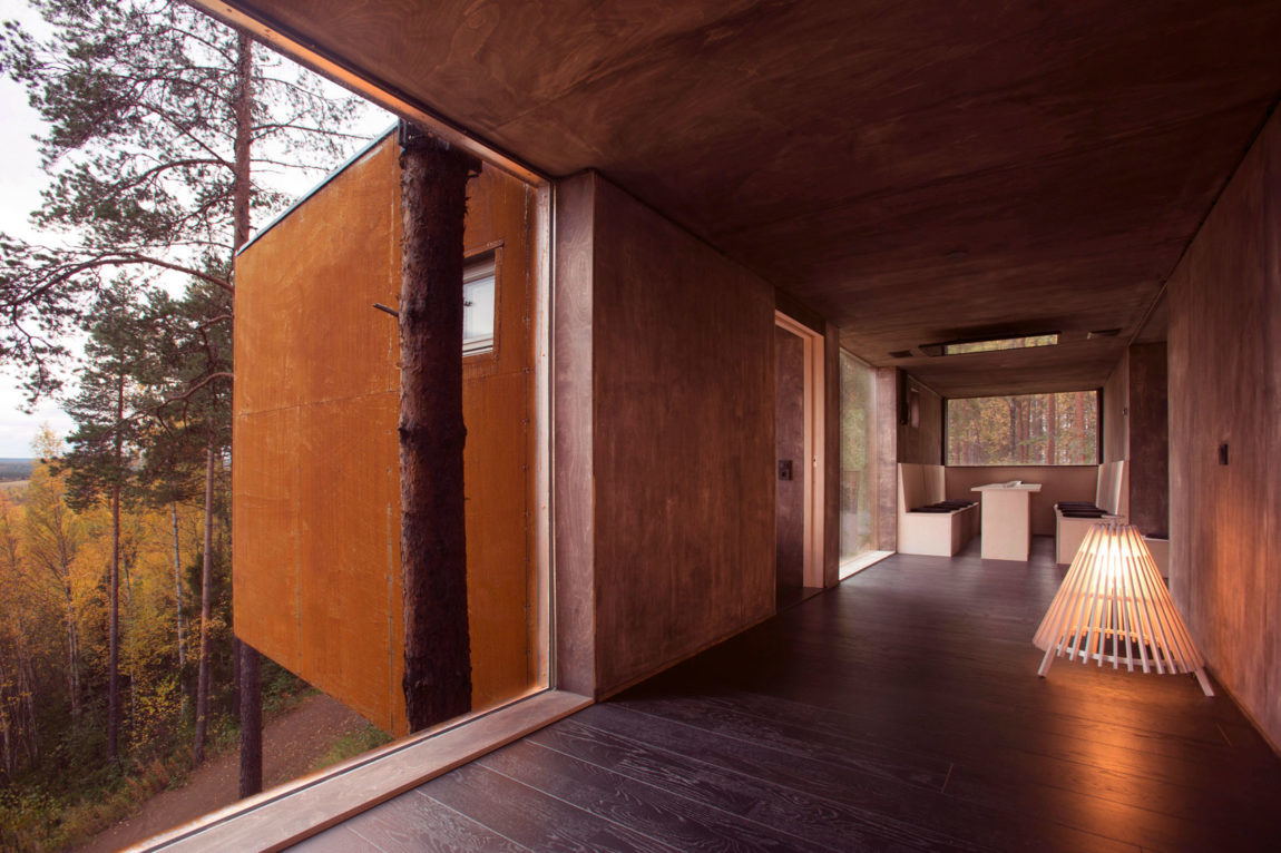 Обшивка внутренних стен деревянного дома фанерой