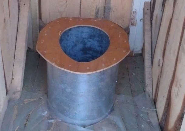 Унитаз для дачного туалета — виды моделей и их монтаж, делаем стульчак своими руками
