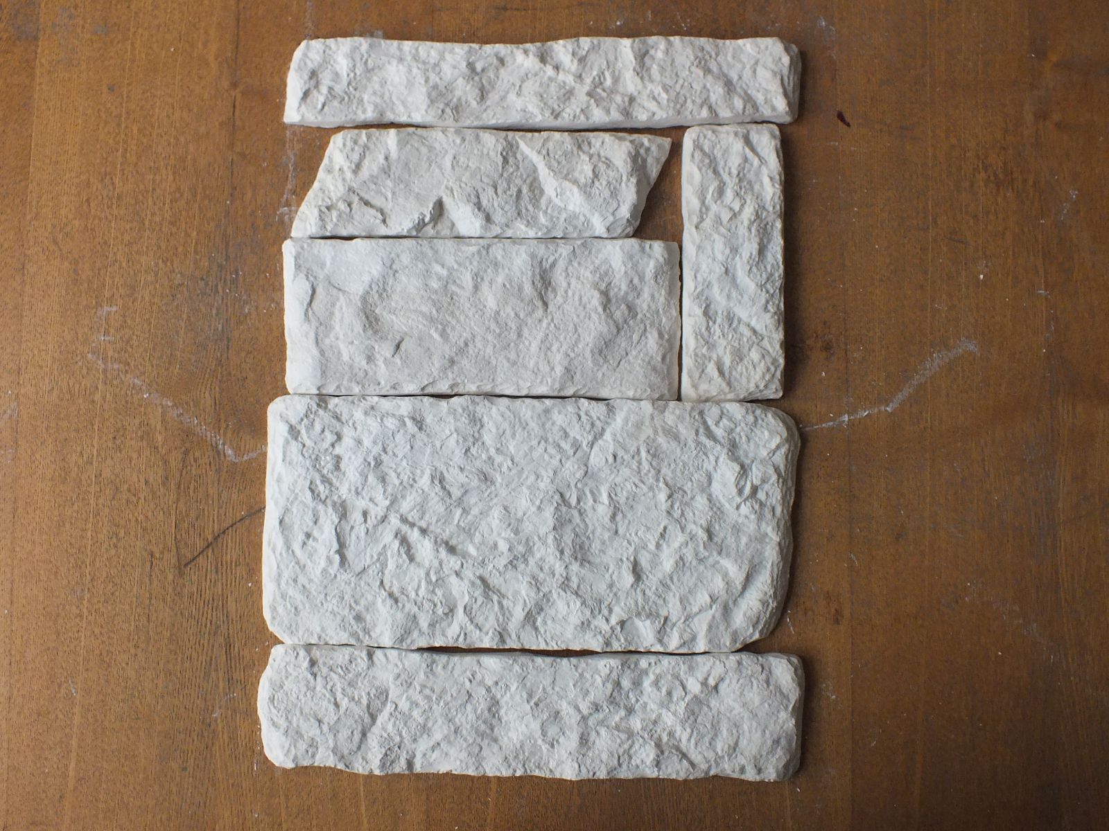 Как сделать декоративный камень своими руками: создание форм и процесс изготовления искусственных плиток