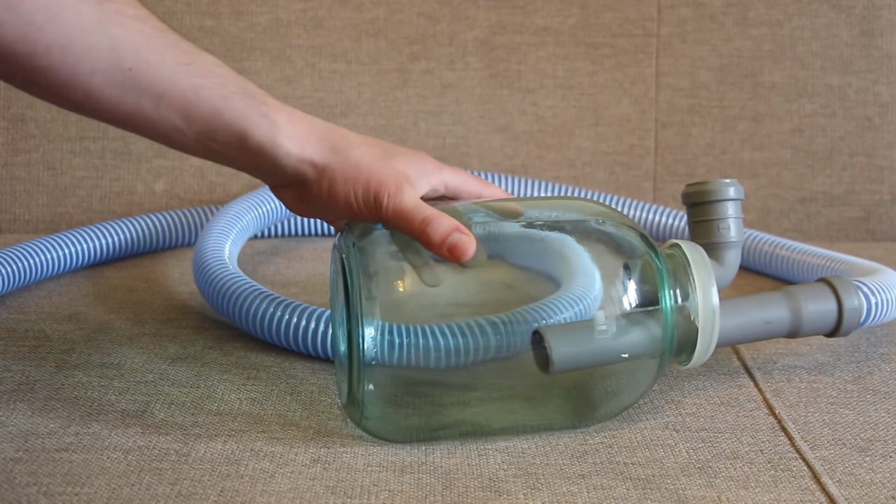 Как сделать пылесос из бутылки своими руками