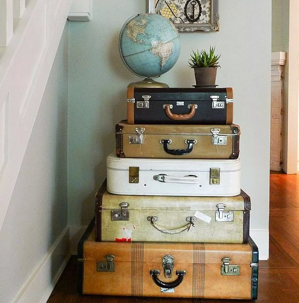 💼 8 идей применения в интерьере чемодана: использование, декор