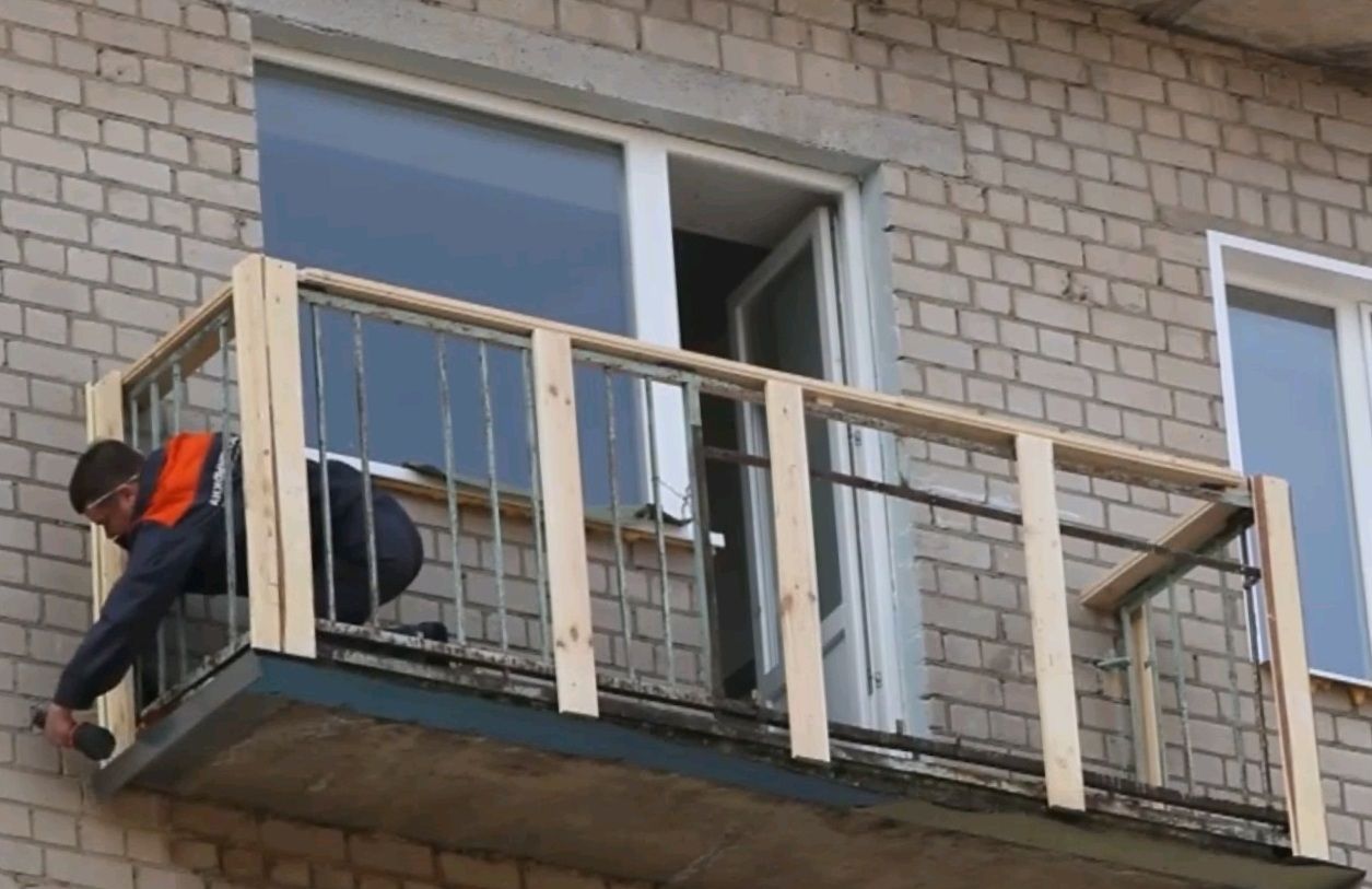 Отделка балкона своими руками на реальном примере (23 фото)